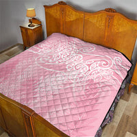 Aotearoa Maori Koru Curves Quilt Silver Ferns - Rose Pink LT7 - Polynesian Pride