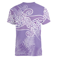 Aotearoa Maori Koru Curves Women V-Neck T-Shirt Silver Ferns - Amethyst LT7 - Polynesian Pride