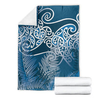 Aotearoa Maori Koru Curves Blanket Silver Ferns - Navy Blue LT7 - Polynesian Pride
