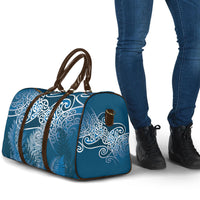 Aotearoa Maori Koru Curves Travel Bag Silver Ferns - Navy Blue LT7 - Polynesian Pride
