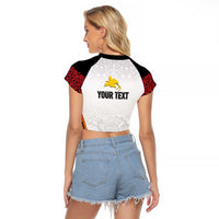 Personalized Papua New Guinea Raglan Cropped T Shirt Hapi De bilong Indipendens PNG LT7 - Polynesian Pride