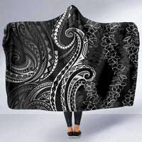 Polynesia Plumeria Lei Hooded Blanket Black Curves Motif LT7 One Size Black - Polynesian Pride
