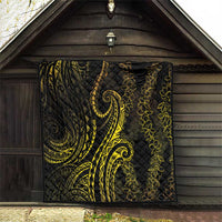 Polynesia Plumeria Lei Quilt Black Gold Curves Motif