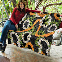 Aloha Festive Hawaii Quilt Mokihana - Maile and Ilima on Black - Polynesian Pride