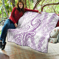Polynesia Plumeria Lei Quilt White Violet Curves Motif