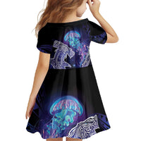Polynesian Aumakua Family Matching Off Shoulder Maxi Dress and Hawaiian Shirt Jellyfish with Shark - Polynesian Pride