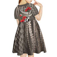 Hawaiian Honu Personalized Kid Short Sleeve Dress Mocha Mousse Hibiscus Tribal Hook Pattern LT9 - Polynesian Pride