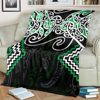 Green Aotearoa Tukutuku Manawa Tapu Blanket Ta Moko Toi Maori LT9 - Polynesian Pride