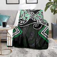 Green Aotearoa Tukutuku Manawa Tapu Blanket Ta Moko Toi Maori LT9 - Polynesian Pride