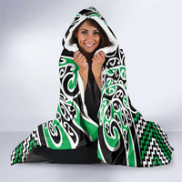 Green Aotearoa Tukutuku Manawa Tapu Hooded Blanket Ta Moko Toi Maori LT9 - Polynesian Pride