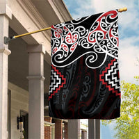 Red Aotearoa Tukutuku Manawa Tapu Garden Flag Ta Moko Toi Maori LT9 House Flag Red - Polynesian Pride