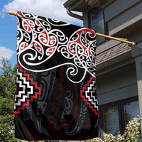 Red Aotearoa Tukutuku Manawa Tapu Garden Flag Ta Moko Toi Maori LT9 - Polynesian Pride