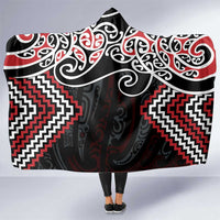 Red Aotearoa Tukutuku Manawa Tapu Hooded Blanket Ta Moko Toi Maori LT9 One Size Red - Polynesian Pride