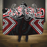Red Aotearoa Tukutuku Manawa Tapu Hooded Blanket Ta Moko Toi Maori LT9 - Polynesian Pride