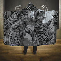 Pacific Beauty Girl Hooded Blanket Black Polyneisan Tribal Vintage Motif LT9 One Size Black - Polynesian Pride