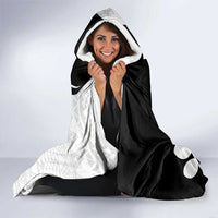 New Zealand Silver Fern Niho Taniwha Hooded Blanket LT9 - Polynesian Pride