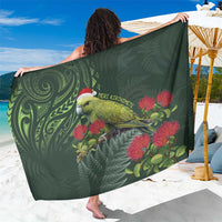 Meri Kirihimete Kakapo Sarong Green Silver Fern Christmas Vibe LT9 One Size 44 x 66 inches Green - Polynesian Pride