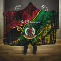 Vanuatu 46th Year Anniversary Hooded Blanket Vintage Grunge Vanuatu Flag Heritage LT9 - Polynesian Pride
