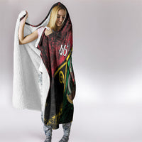 Vanuatu 46th Year Anniversary Hooded Blanket Vintage Grunge Vanuatu Flag Heritage LT9 - Polynesian Pride