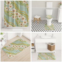 Liko Kukui Hawai'i Palaka Plumeria Bathroom Set Puakenikeni and Maile Lei