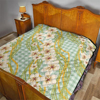 Liko Kukui Hawai'i Palaka Plumeria Quilt Puakenikeni and Maile Lei