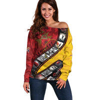 Personalised Niue ANZAC 1915-2026 Filmstrip Off Shoulder Sweater Lest We Forget 25 April LT9 Women Gold - Polynesian Pride
