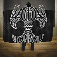 Ma Maori Ta Moko Poutama Art Hooded Blanket LT9 - Polynesian Pride
