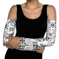 Hawaii Tapa Tribal Arm Sleeves With Hawaiian Quilt Pattern Black LT9 - Polynesian Pride