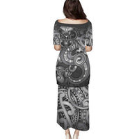 Aotearoa Maori Hei Tiki Puletasi Kiwikiwi Kowhaiwhai Puhoro Motif
