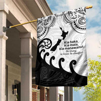 Kia Haka Maori language Garden Flag Te Reo Maori Inspired Art LT9 House Flag white - Polynesian Pride