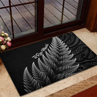 New Zealand Te Reo Mori Rubber Doormat Simple Black Fern LT9 - Polynesian Pride