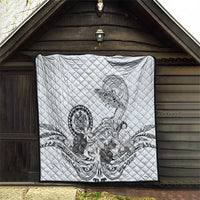 Polynesian Manta Ray Quilt Gray Floral Turtle Tattoo - Polynesian Pride