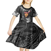 New Zealand Custom Women's Day Kid Short Sleeve Dress Maori Girl Feathers of Hope - Black LT9 - Polynesian Pride