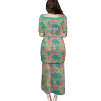 Seamless Hawaiian Quilt Pattern Family Matching Puletasi and Hawaiian Shirt Hawaii Culture Palm Leaf Tropical - Polynesian Pride