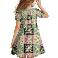 Seamless Pattern Maile and Pikake Lei Family Matching Short Sleeve Bodycon Dress and Hawaiian Shirt Squares Maile Leaf - Polynesian Pride