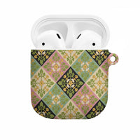 Seamless Pattern Puakenikeni and Kalo AirPods Case LT9 Beige - Polynesian Pride