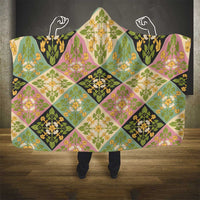 Seamless Pattern Puakenikeni and Kalo Hooded Blanket - Polynesian Pride