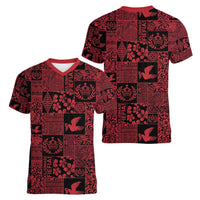 Black Tonga Kilisimasi Fiefia Women V-Neck T-Shirt Pacific Patchwork Xmas Vibes LT9 - Polynesian Pride