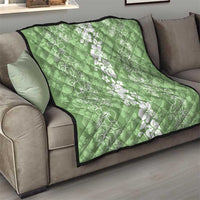 Hawaiian Lei Day Quilt Green Hibiscus Flowers Lei Art