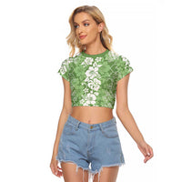 Hawaiian Lei Day Raglan Cropped T Shirt Green Hibiscus Flowers Lei Art