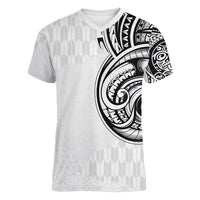 Hawaii and Japanese Culture Personalised Women V-Neck T-Shirt With Polynesian Tribal Tattoo Style