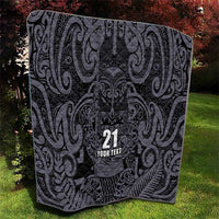 Custom New Zealand Taiaha Maori Quilt Minimalist Silver Fern All Black - Polynesian Pride