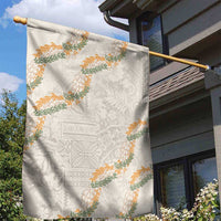 Aloha Pakalana and Puakenikeni Lei Garden Flag Beige Hawaiian Pattern