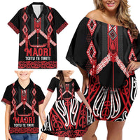 Toitu Te Tiriti Waitangi Family Matching Off Shoulder Short Dress and Hawaiian Shirt Black Wharenui House - Polynesian Pride