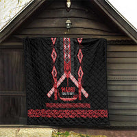 Toitu Te Tiriti Waitangi Quilt Black Wharenui House - Polynesian Pride
