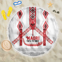Toitu Te Tiriti Waitangi Beach Blanket White Wharenui House - Polynesian Pride