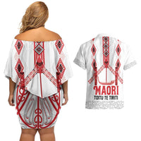 Toitu Te Tiriti Waitangi Couples Matching Off Shoulder Short Dress and Hawaiian Shirt White Wharenui House - Polynesian Pride