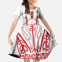 Toitu Te Tiriti Waitangi Family Matching Off Shoulder Maxi Dress and Hawaiian Shirt White Wharenui House - Polynesian Pride