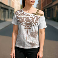 New Zealand Manta Ray Tattoo Cross Shoulder Shirt Aotearoa Maori Haehae Beige - Polynesian Pride