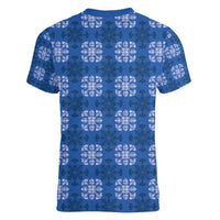 Royal Blue Hawaiian Quilt Women V-Neck T-Shirt Hawaii Pineapple Monstera Palaka Motifs - Polynesian Pride